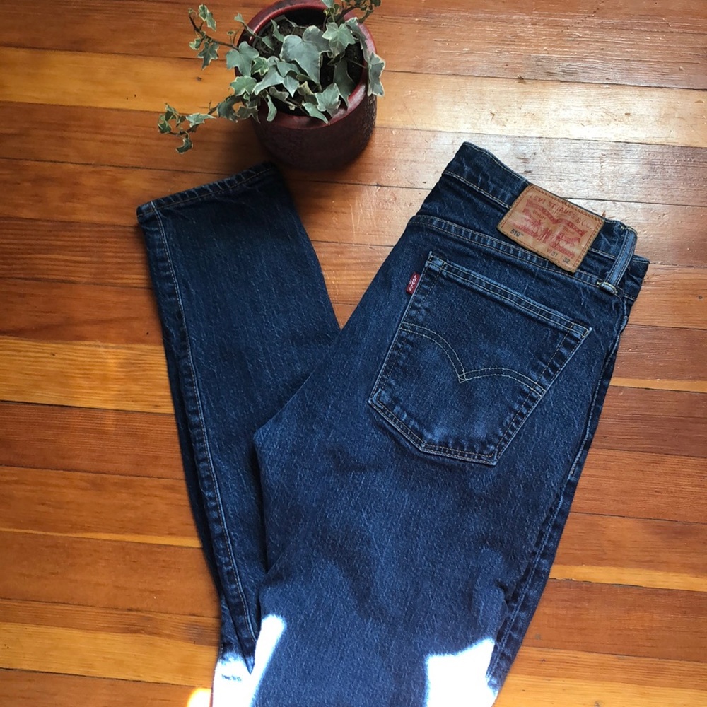Levi 510 medium wash jeans mid rise